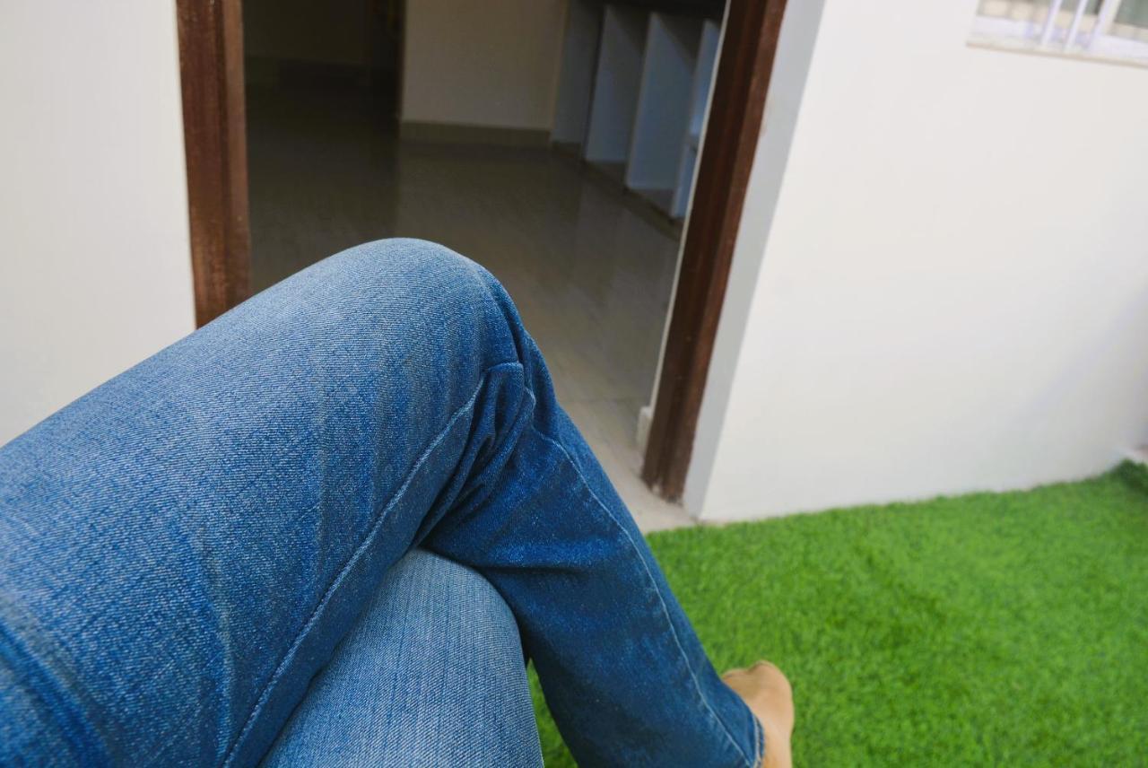 Yellow Homestay - Modern 2Bhk Ac Stay Jabalpur Buitenkant foto