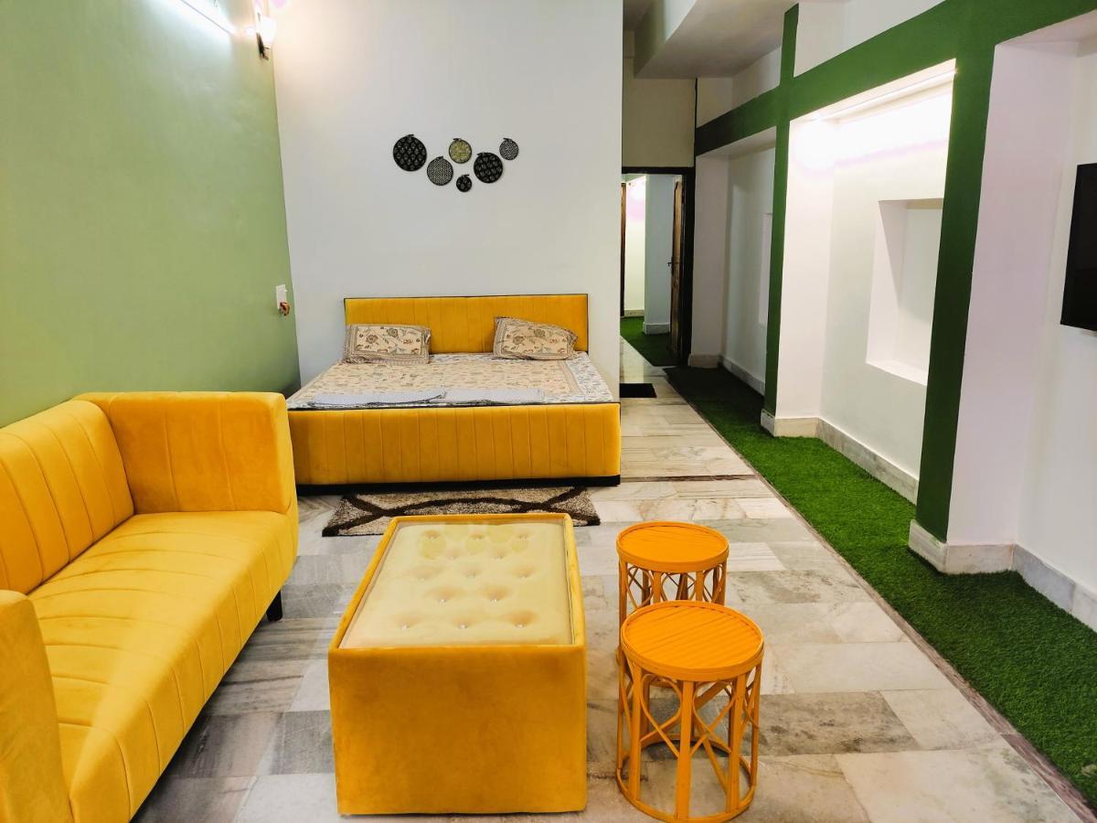 Yellow Homestay - Modern 2Bhk Ac Stay Jabalpur Buitenkant foto