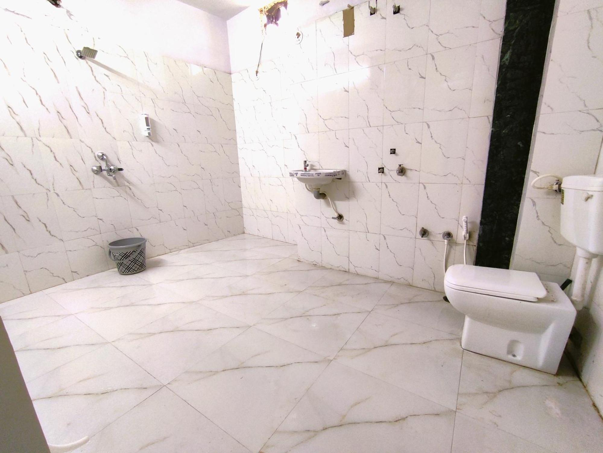 Yellow Homestay - Modern 2Bhk Ac Stay Jabalpur Buitenkant foto